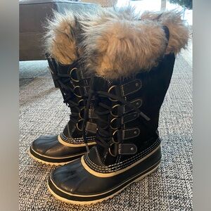EUC Black Sorel Joan of Arctic Boots Size 8
